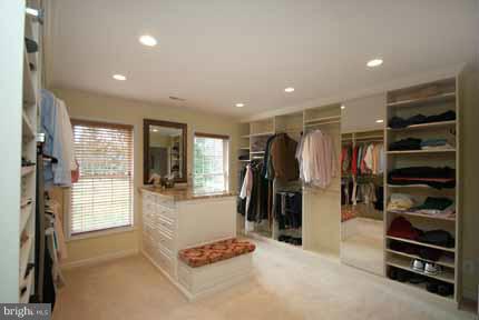 23262 Dover Road Middleburg, VA 20117 - Photo 17 of 30 Master dressing room