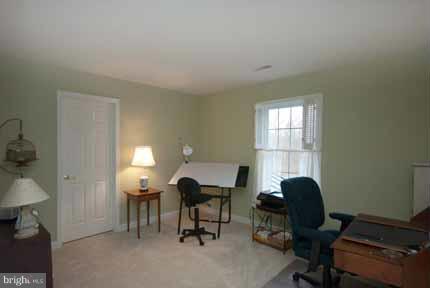 23262 Dover Road Middleburg, VA 20117 - Photo 21 of 30 Bedroom 3 with an en-suite bath.