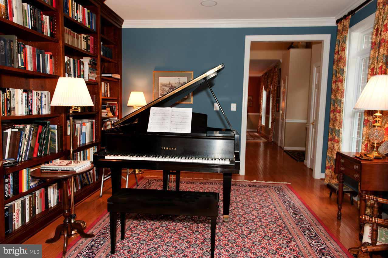 23262 Dover Road Middleburg, VA 20117 - Photo 10 of 30 The library and music room