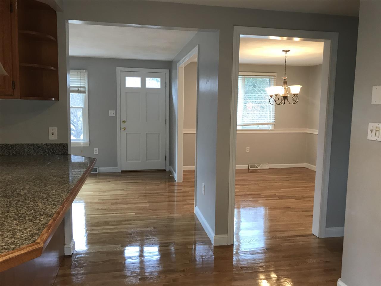 17 Norwich Road Nashua, NH 03062 - Photo 6 of 14