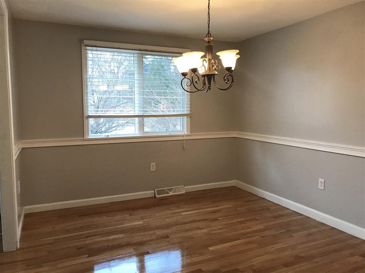 17 Norwich Road Nashua, NH 03062 - Photo 10 of 14