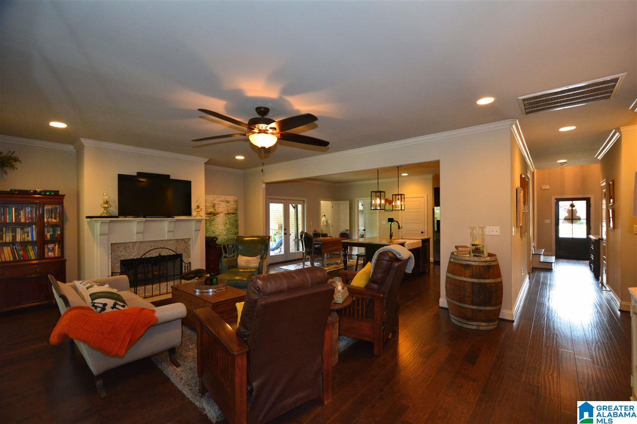 304 Dunrobin Circle Pelham, AL 35124 - Photo 10 of 48