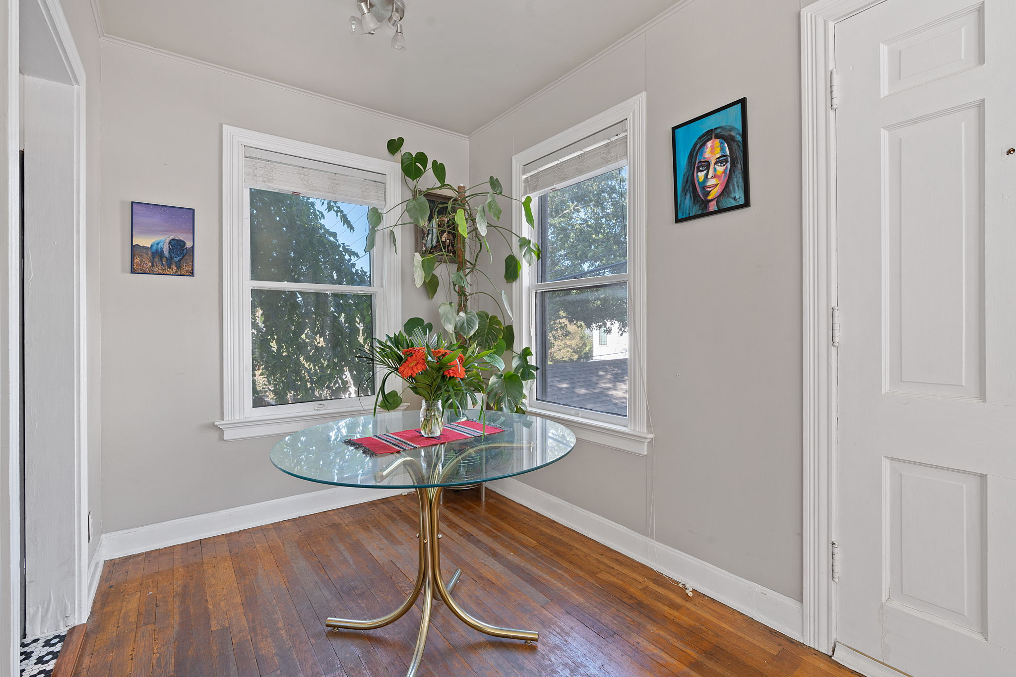 1700 Northwood Road Austin, TX 78703 - Photo 26 of 40 a dining room with furniture and window