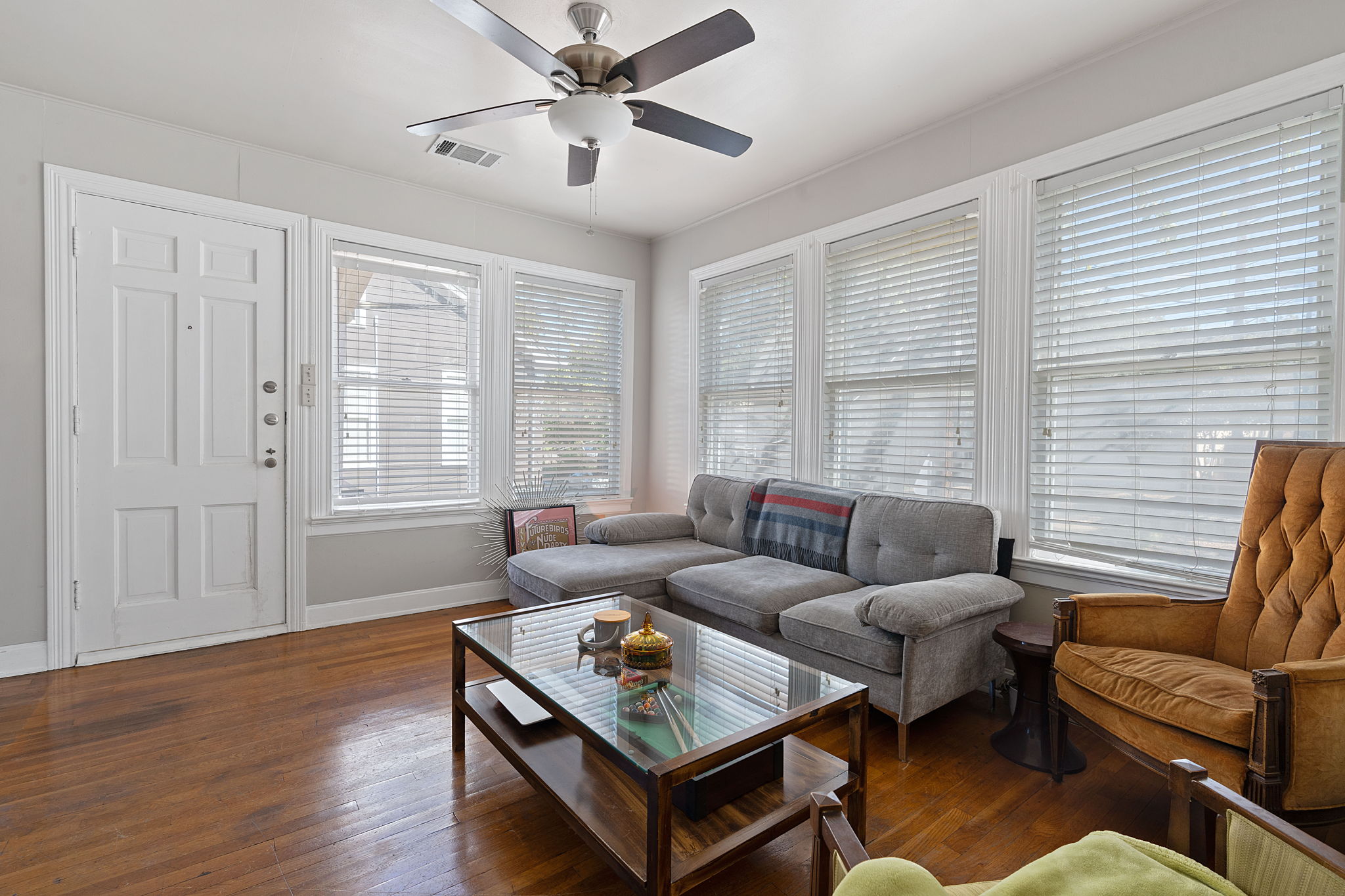 1700 Northwood Road Austin, TX 78703 - Photo 28 of 40 a living room with furniture and a window
