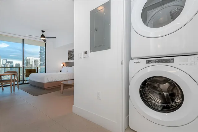 $2,800 | 159 Northeast 6th Street, Unit 2512, Miami, FL 33132