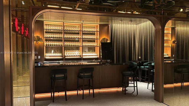 $2,800 | 159 Northeast 6th Street, Unit 2512, Miami, FL 33132