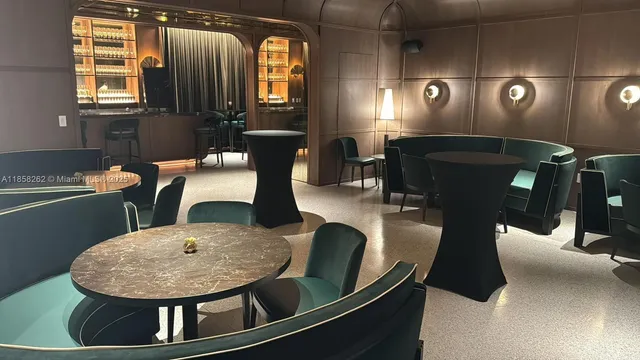 $2,800 | 159 Northeast 6th Street, Unit 2512, Miami, FL 33132