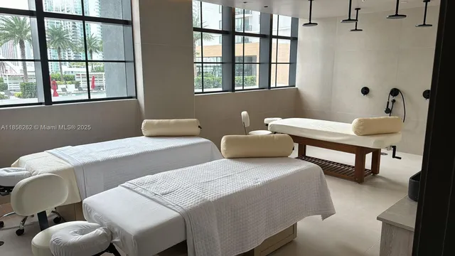 $2,800 | 159 Northeast 6th Street, Unit 2512, Miami, FL 33132