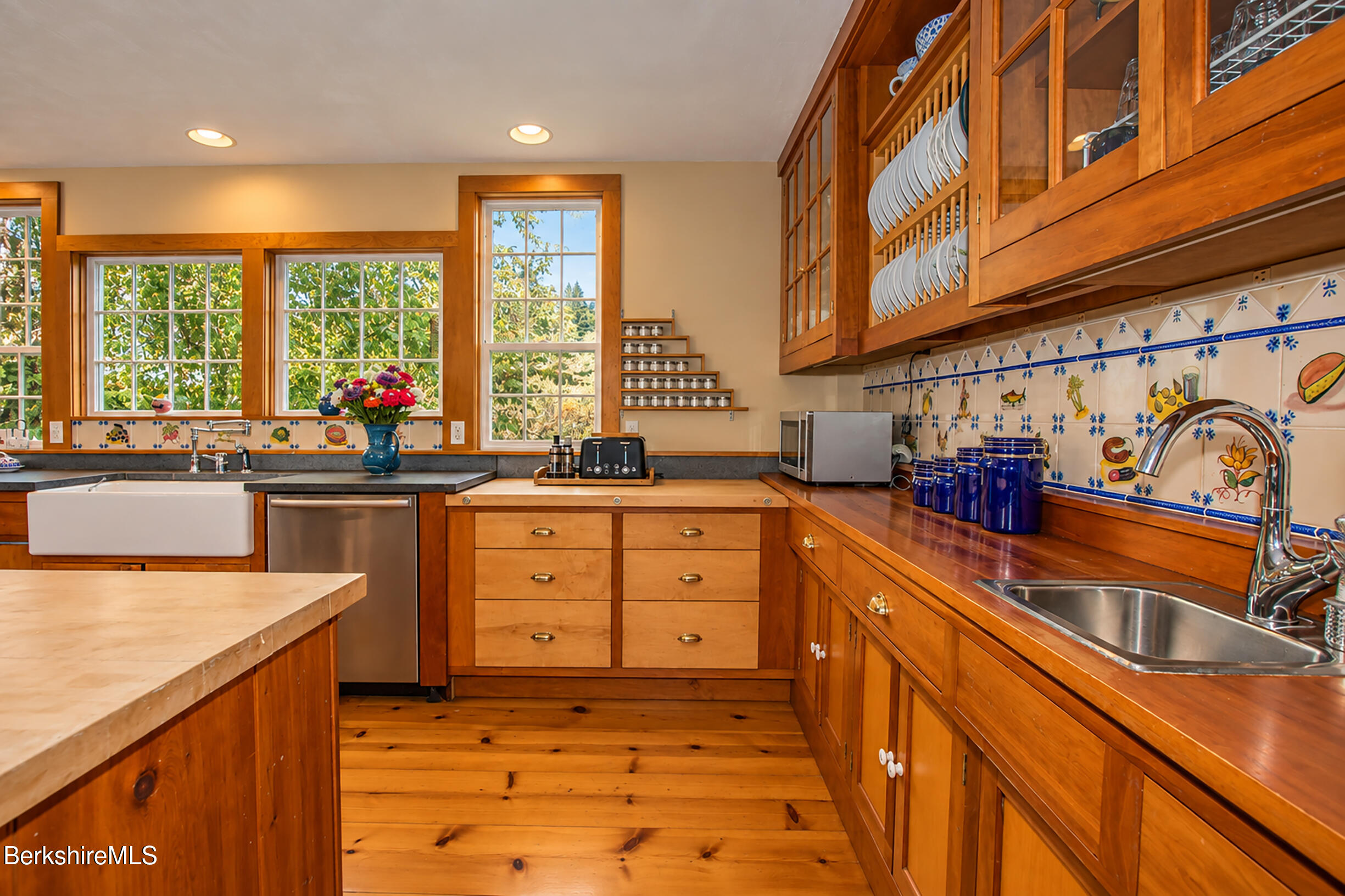 802 Stebbins Road Otis, MA 01253 - Photo 23 of 67 Kitchen