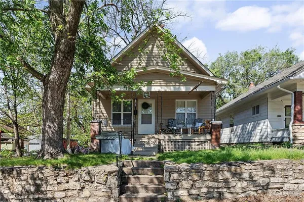 $90,000 | 308 North Lawndale Avenue, Kansas City, MO 64123