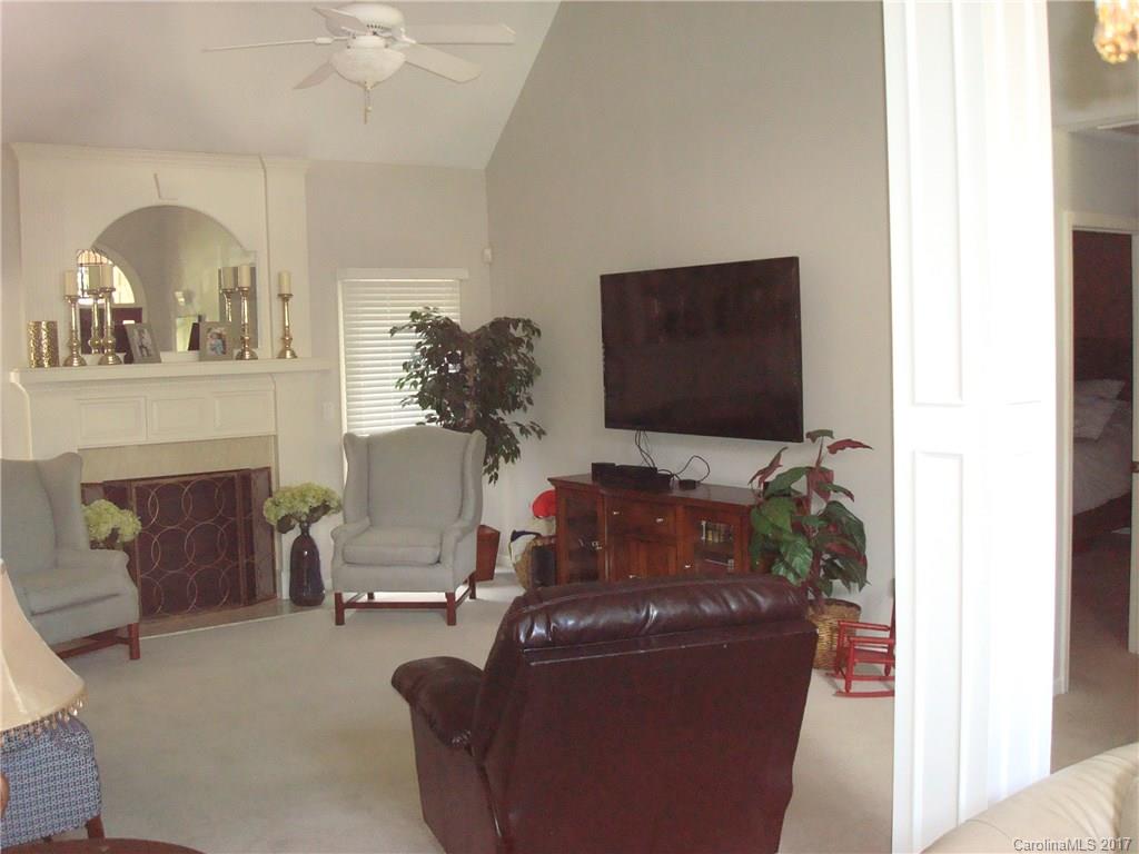 143 Laurel Ridge Court, Unit 10 Gastonia, NC 28056 - Photo 4 of 23