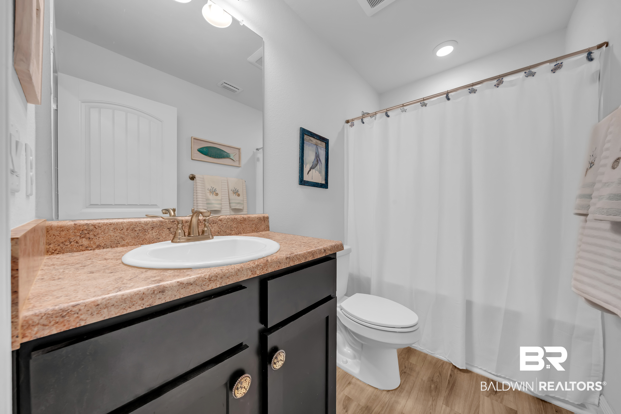 13167 Royster Court Foley, AL 36535 - Photo 15 of 18 Hall Bath