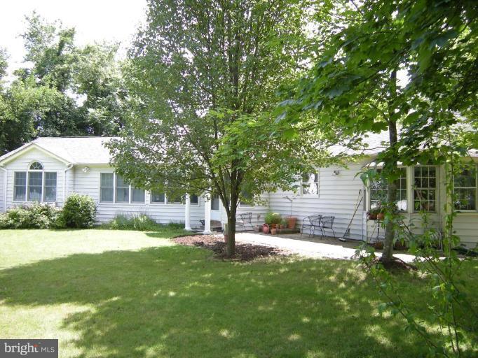 7114 Coventry Road Alexandria, VA 22306 - Photo 1 of 28 Exterior (Main)