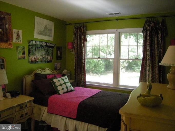 7114 Coventry Road Alexandria, VA 22306 - Photo 19 of 28 Bedroom #4