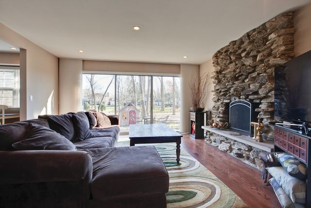 $531,000 | 18 Reliance Lane, Lincolnshire, IL 60069