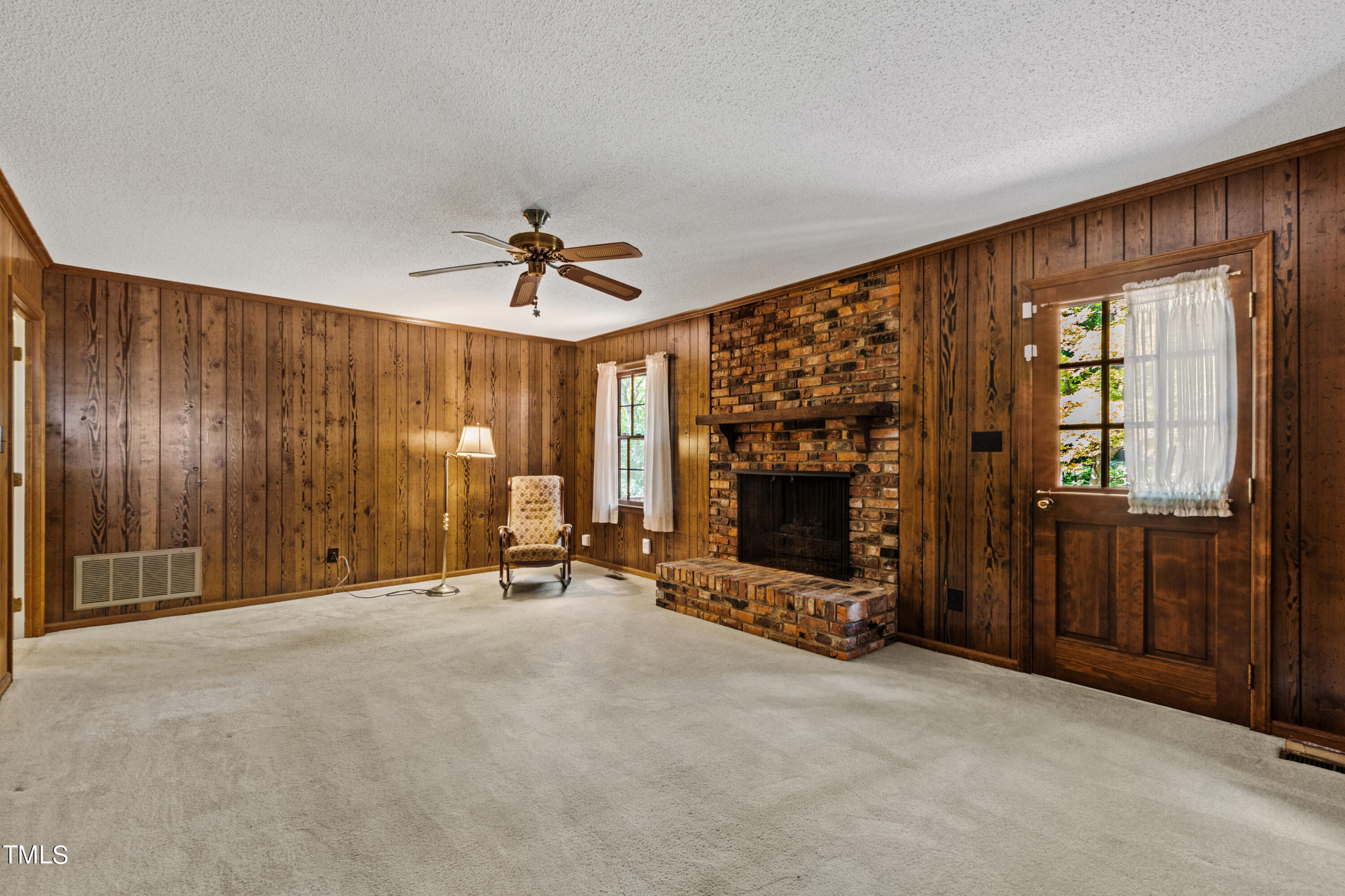 6725 Valley Drive Raleigh, NC 27612 - Photo 12 of 45 sitting 2