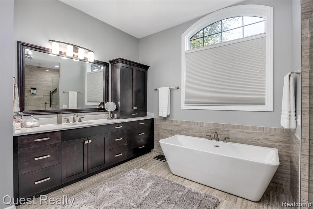 5521 North Rochester Road Rochester, MI 48306 - Photo 26 of 51
