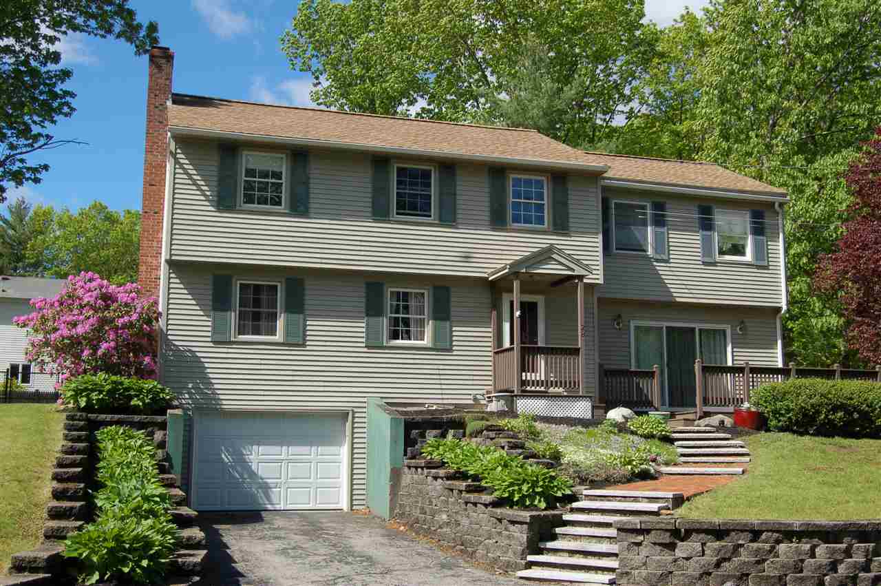 28 Nightingale Road Nashua, NH 03062 - Photo 1 of 18