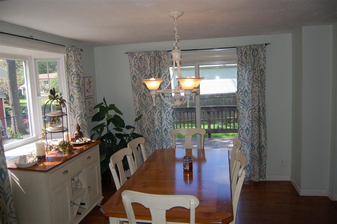 28 Nightingale Road Nashua, NH 03062 - Photo 6 of 18