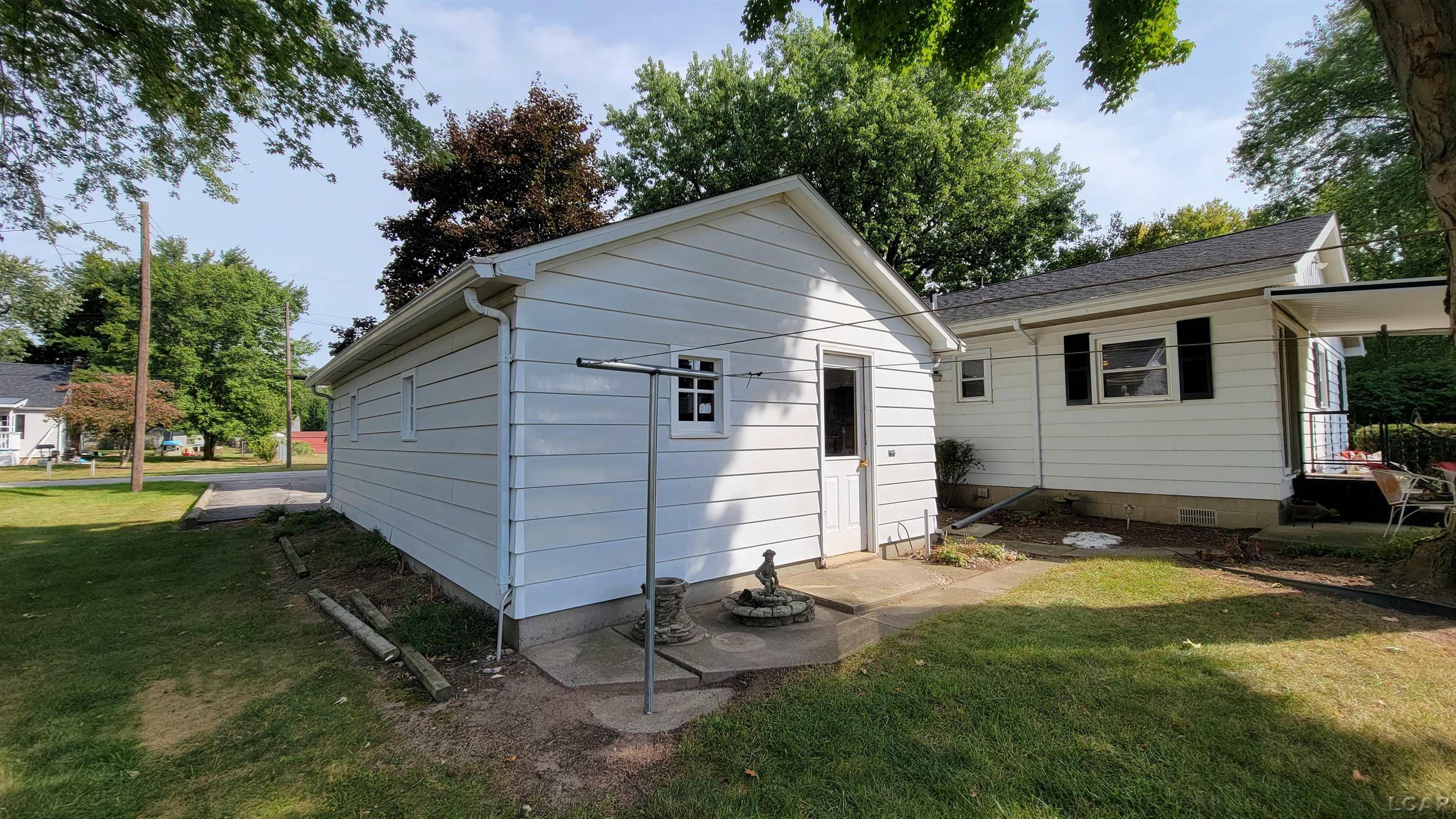 3991 Kaiser Road Tecumseh, MI 49286 - Photo 31 of 46 50090689-30.JPG