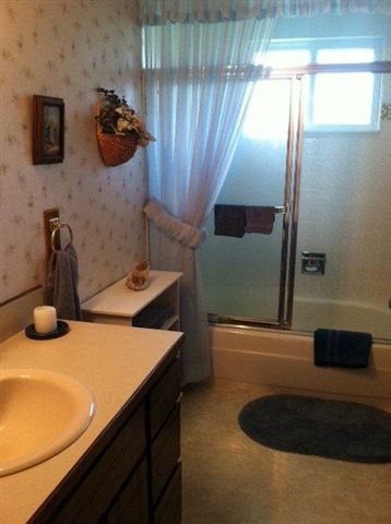 1822 South Davis Road Spokane Valley, WA 99216 - Photo 5 of 9