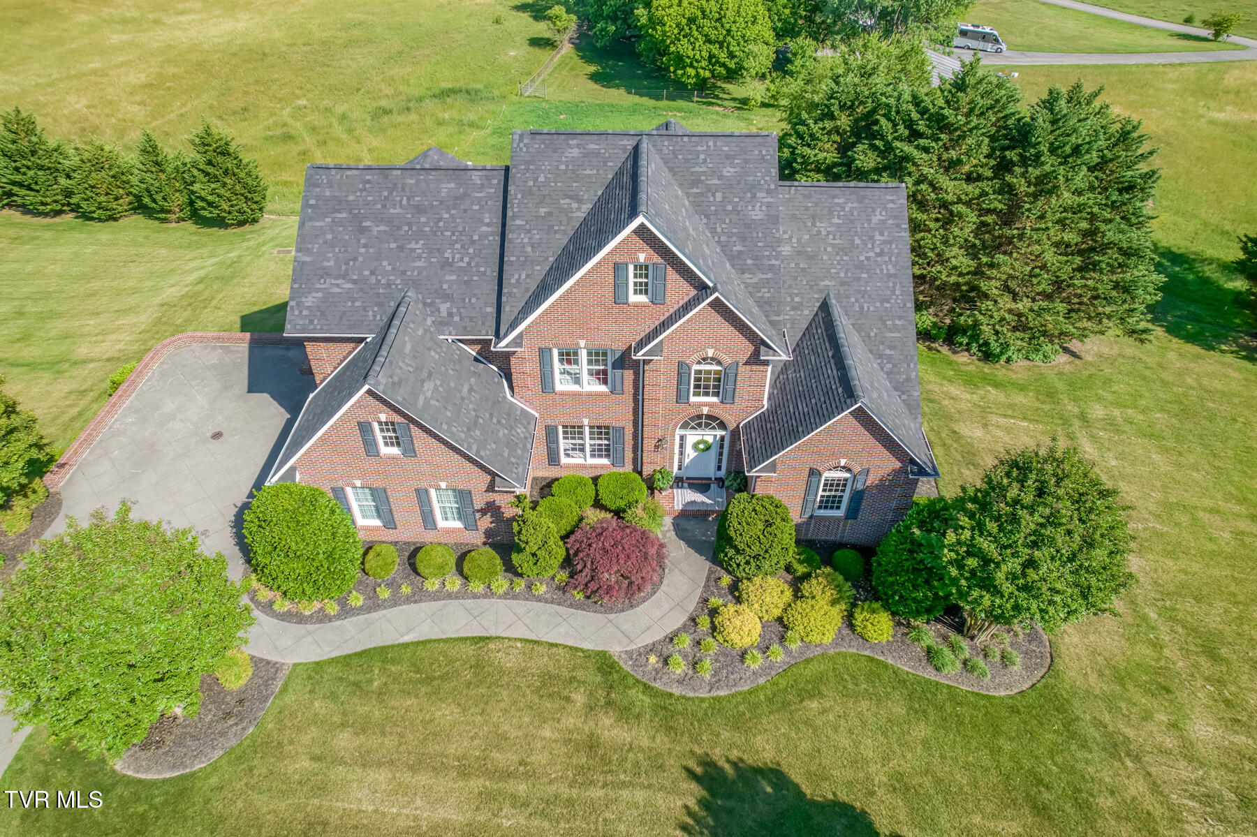 151 Laurel Ridge Drive Jonesborough, TN 37659 - Photo 4 of 106 151 Laurel Ridge Dr-3