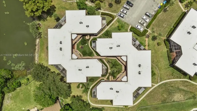 $230,000 | 7 Greenway Village North, Unit 205, Royal Palm Beach, FL 33411