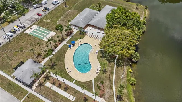$230,000 | 7 Greenway Village North, Unit 205, Royal Palm Beach, FL 33411