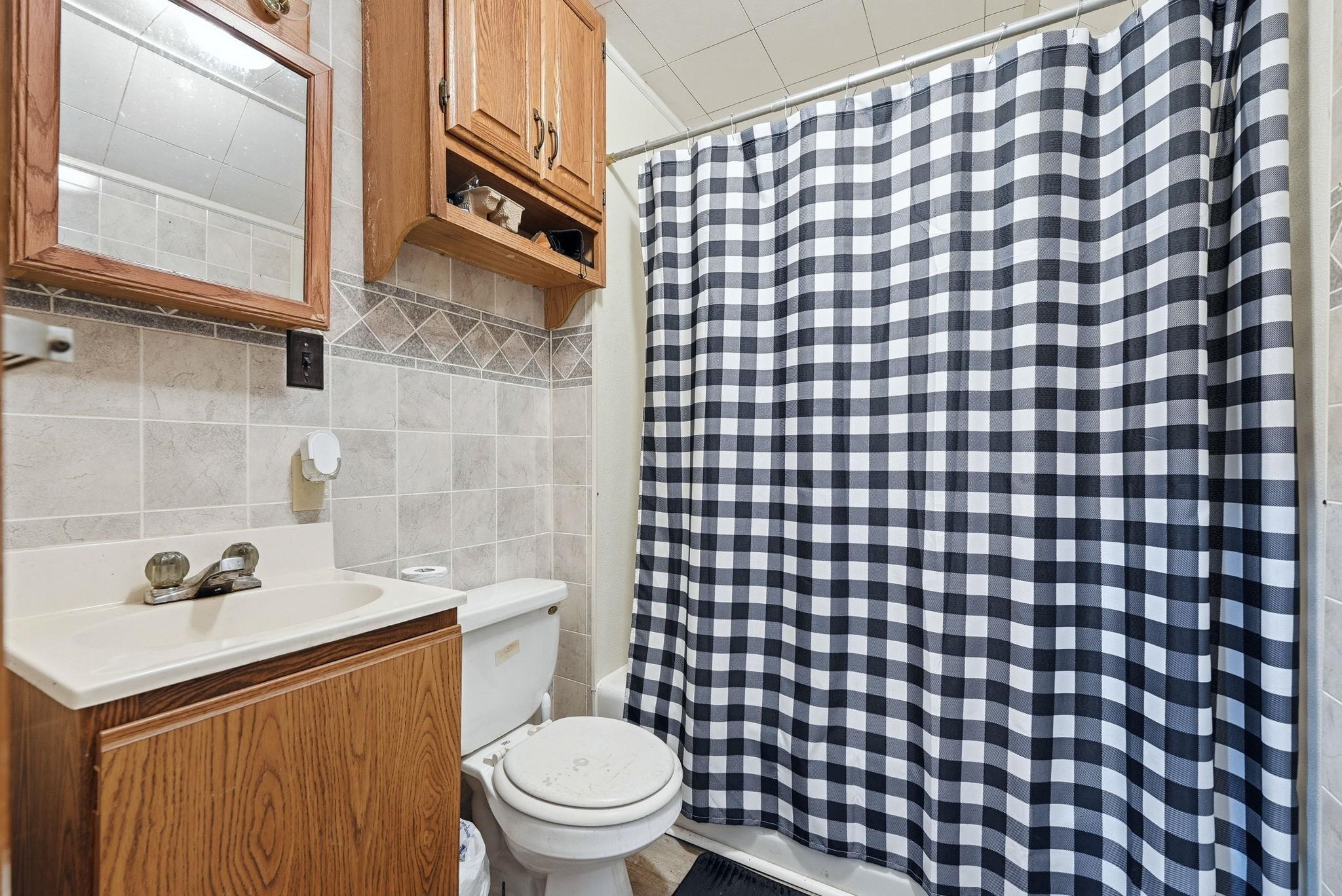 501 North Broadway Street Butler, IN 46721 - Photo 15 of 34