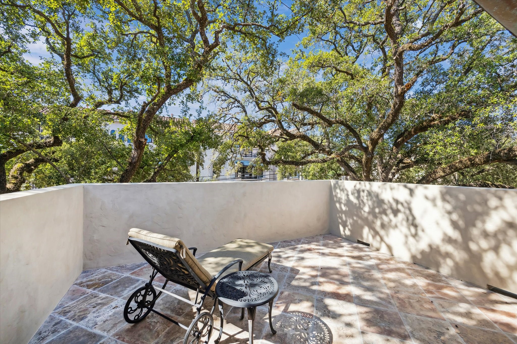 4320 Dickson Street Houston, TX 77007 - Photo 25 of 47 Second floor patio off kitchen with treetop views!