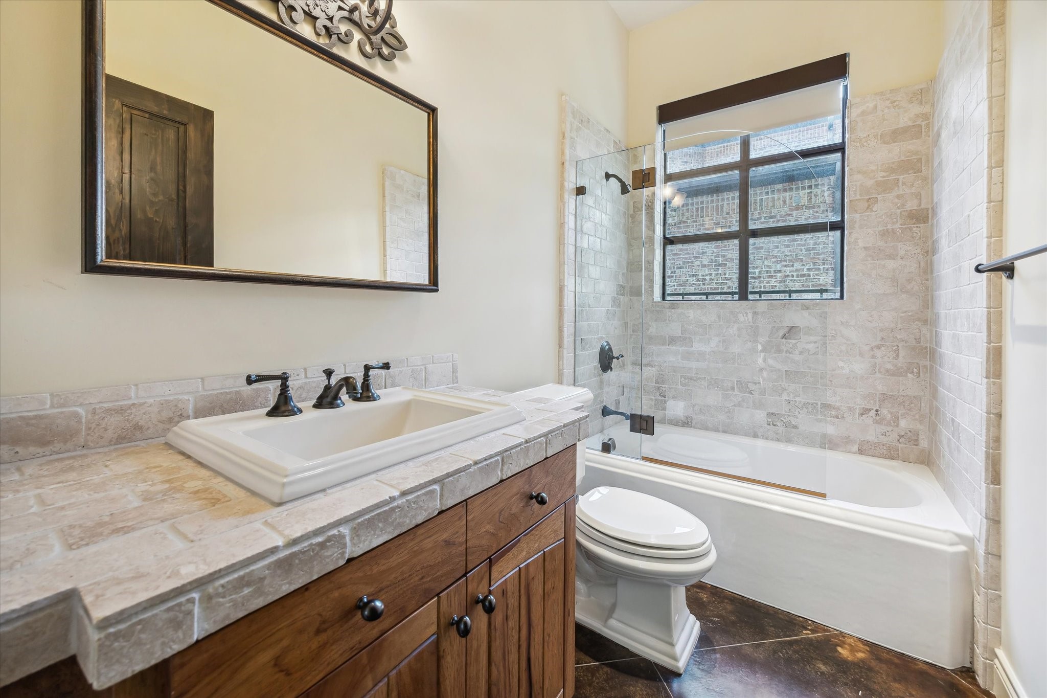 4320 Dickson Street Houston, TX 77007 - Photo 36 of 47 a bathroom with a sink toilet a mirror and bathtub