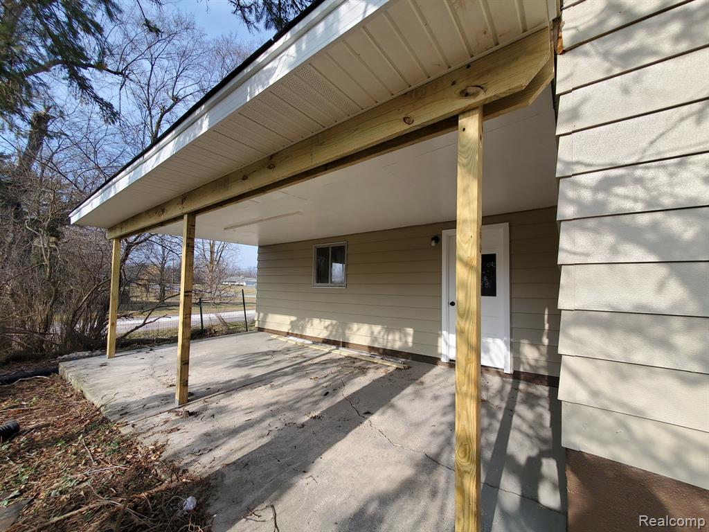 1121 West Cook Road Grand Blanc, MI 48439 - Photo 44 of 47