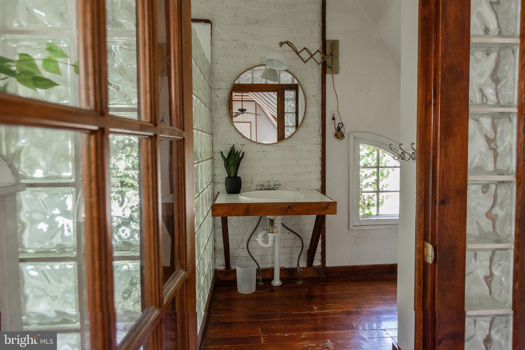 124 Lampeter Road Lancaster, PA 17602 - Photo 50 of 91 full bath on third floor