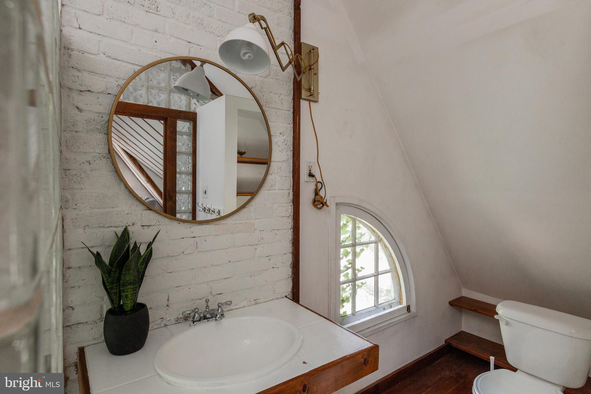 124 Lampeter Road Lancaster, PA 17602 - Photo 51 of 91 full bath on third floor