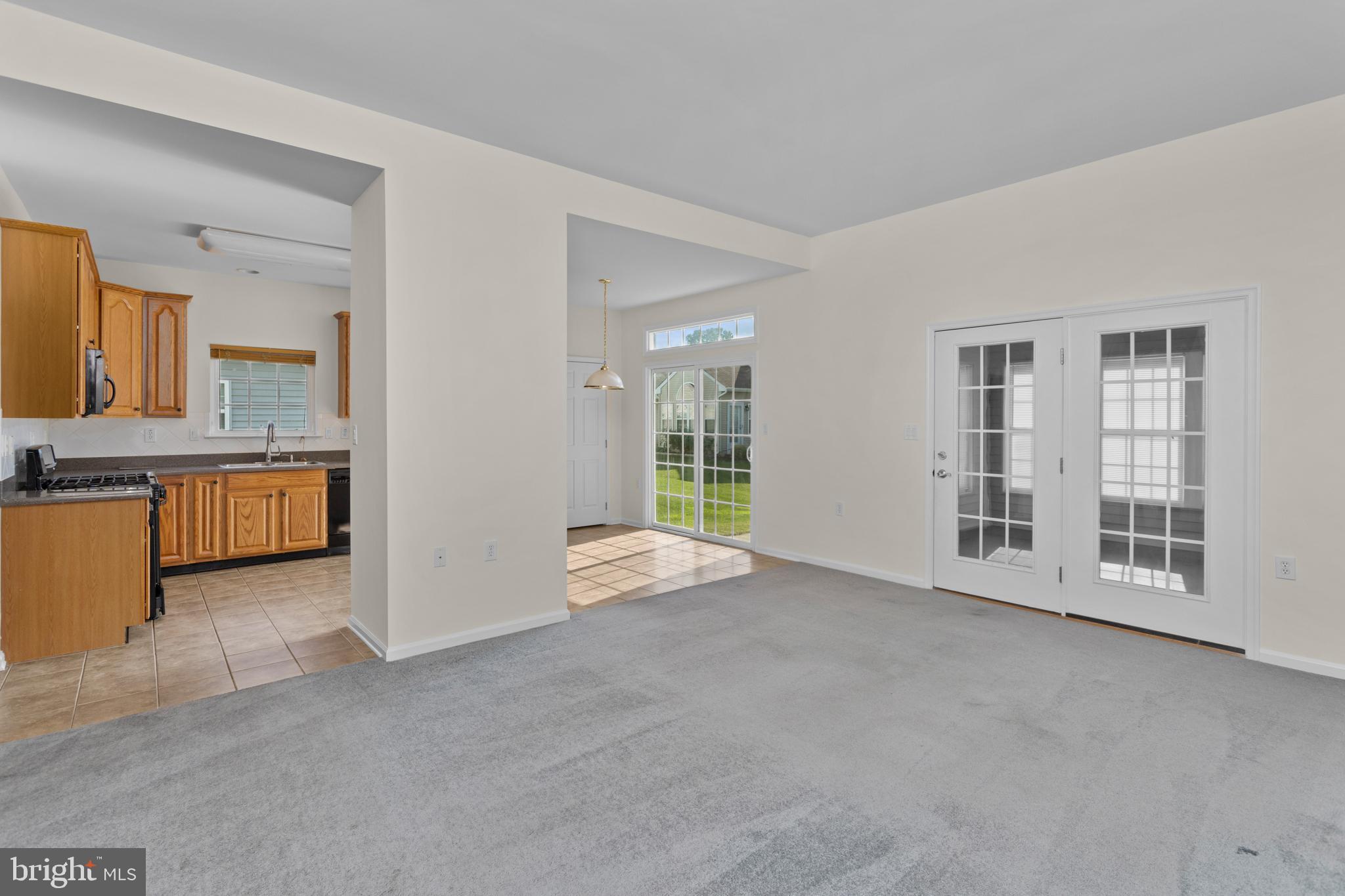 103 Avignon Road Monroe Township, NJ 08831 - Photo 12 of 38 Gallery Image 12