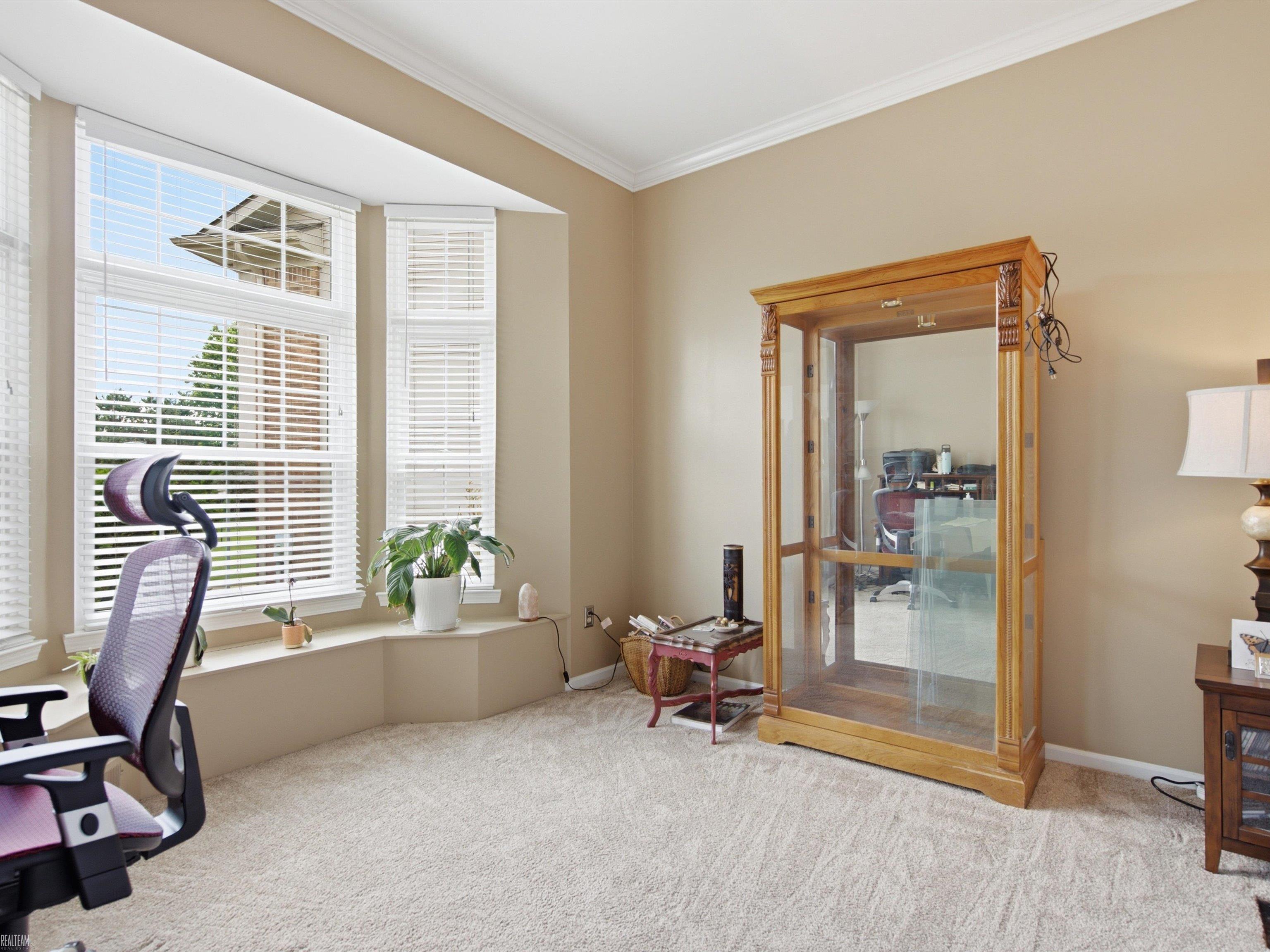 4652 Amberwood Court Rochester, MI 48306 - Photo 4 of 45