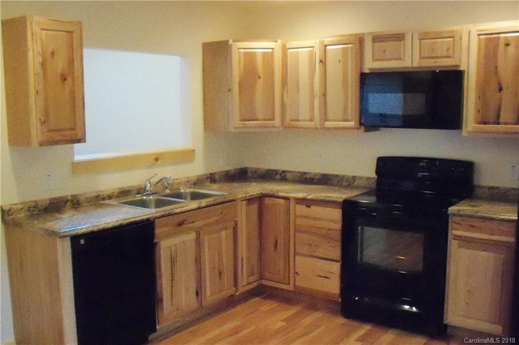357 Panoramic Loop, Unit 49 Maggie Valley, NC 28751 - Photo 3 of 36