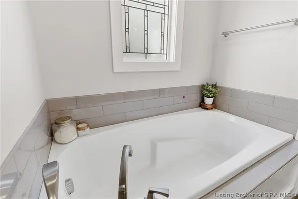 $419,900 | 3510 Alexis Drive, New Albany, IN 47150