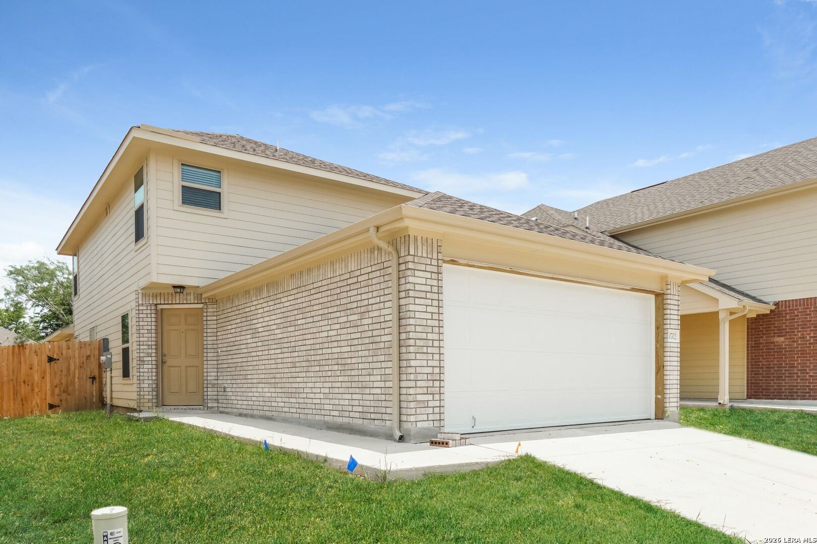 10702 Apple Pie Road San Antonio, TX 78224 - Photo 2 of 19 a view of a backyard with a garden