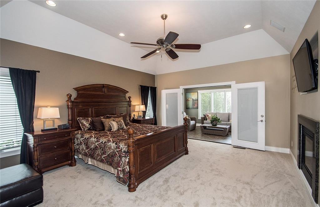 13174 Carmichael Lane Carmel, IN 46074 - Photo 15 of 45