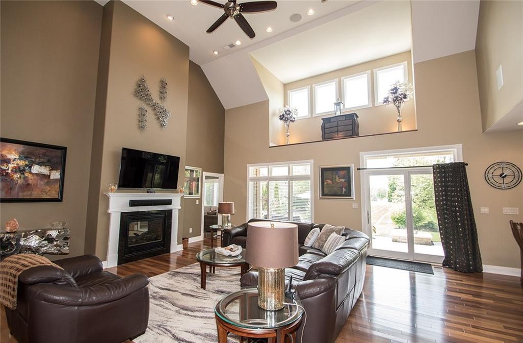 13174 Carmichael Lane Carmel, IN 46074 - Photo 8 of 45