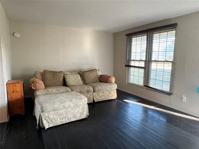 $175,000 | 877 Anderson Street, Mascotte, FL 34753