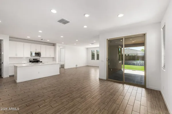 $670,000 | 2209 East Meadowview Court, Gilbert, AZ 85298