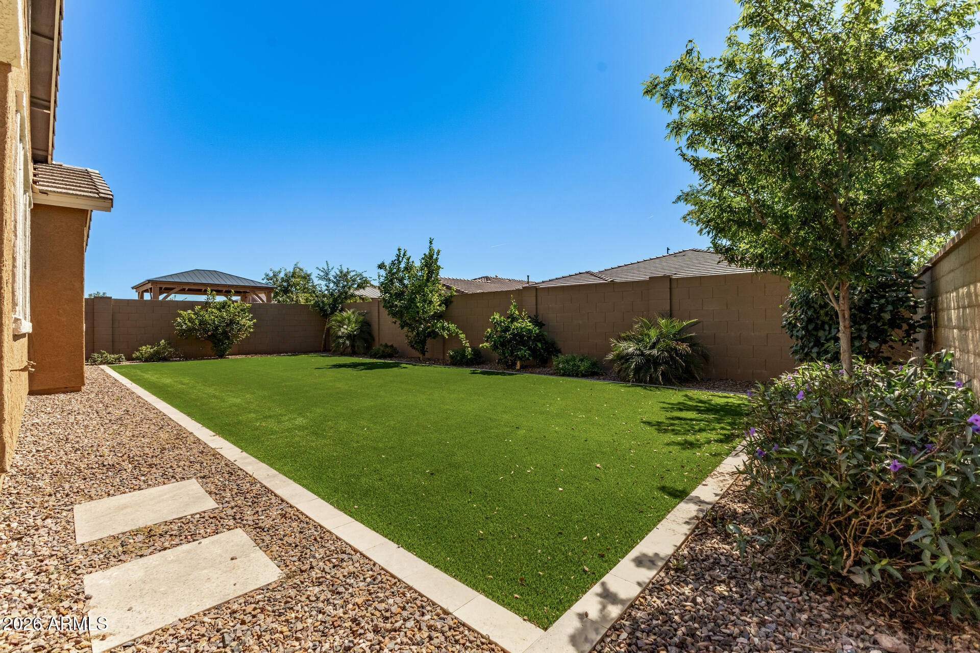 2209 East Meadowview Court Gilbert, AZ 85298 - Photo 34 of 48 34 Meadowview