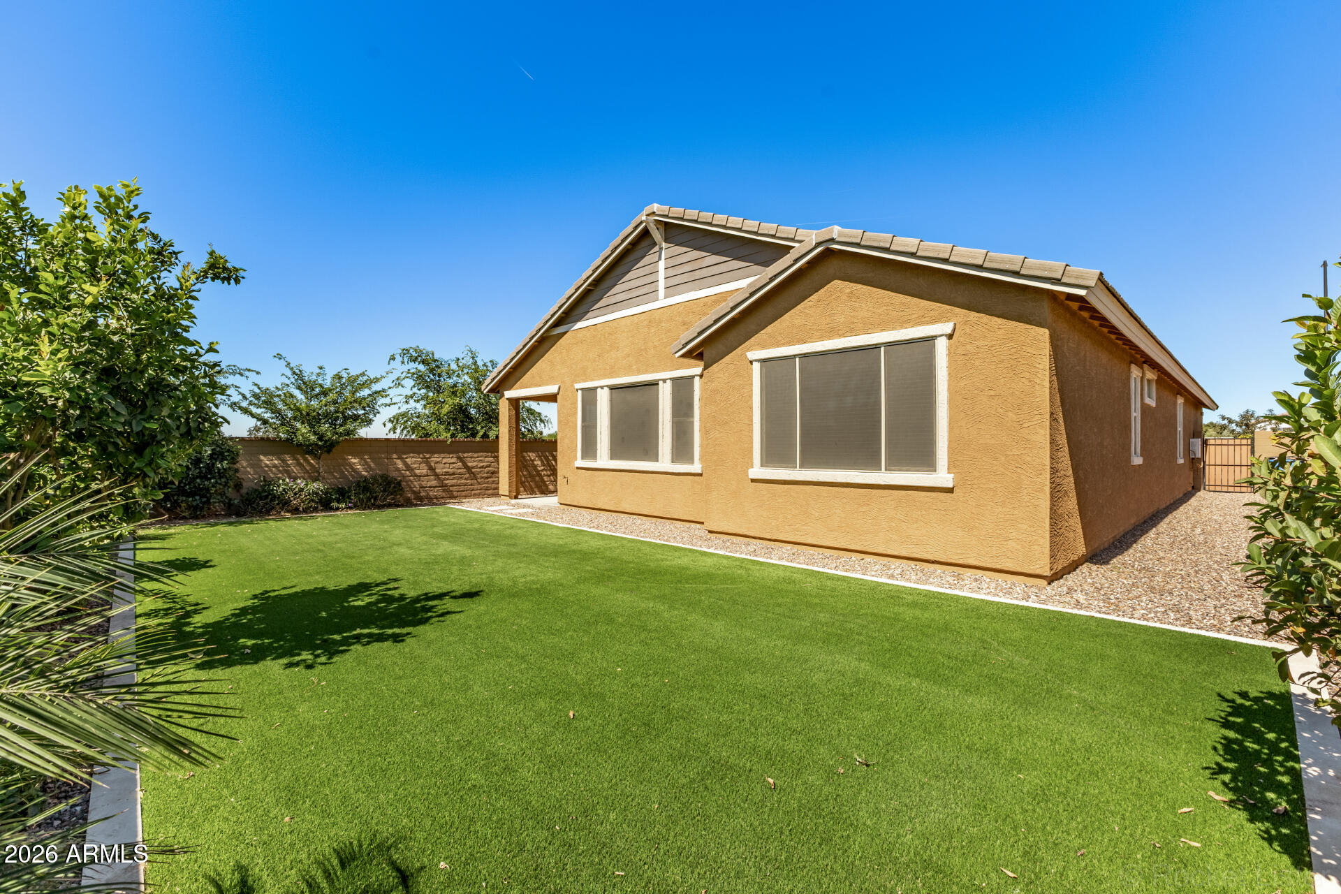 2209 East Meadowview Court Gilbert, AZ 85298 - Photo 36 of 48 36 Meadowview
