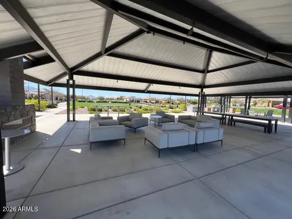 $670,000 | 2209 East Meadowview Court, Gilbert, AZ 85298