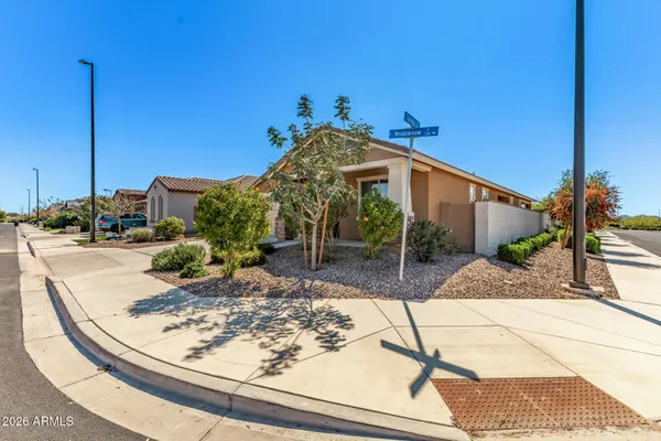 $670,000 | 2209 East Meadowview Court, Gilbert, AZ 85298