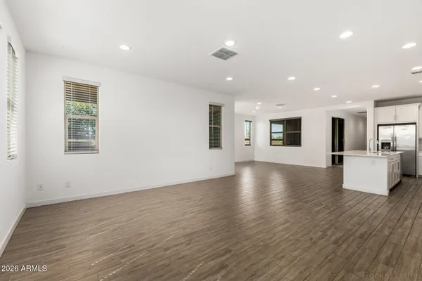 $670,000 | 2209 East Meadowview Court, Gilbert, AZ 85298