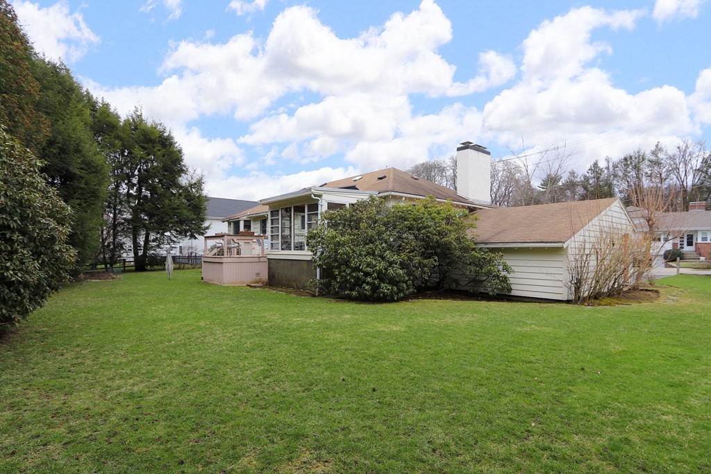 175 Evelyn Road Newton, MA 02468 - Photo 35 of 36