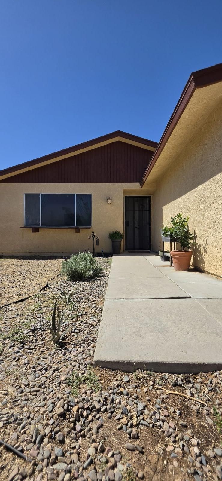 1213 West Willow Avenue Ridgecrest, CA 93555 - Photo 2 of 20
